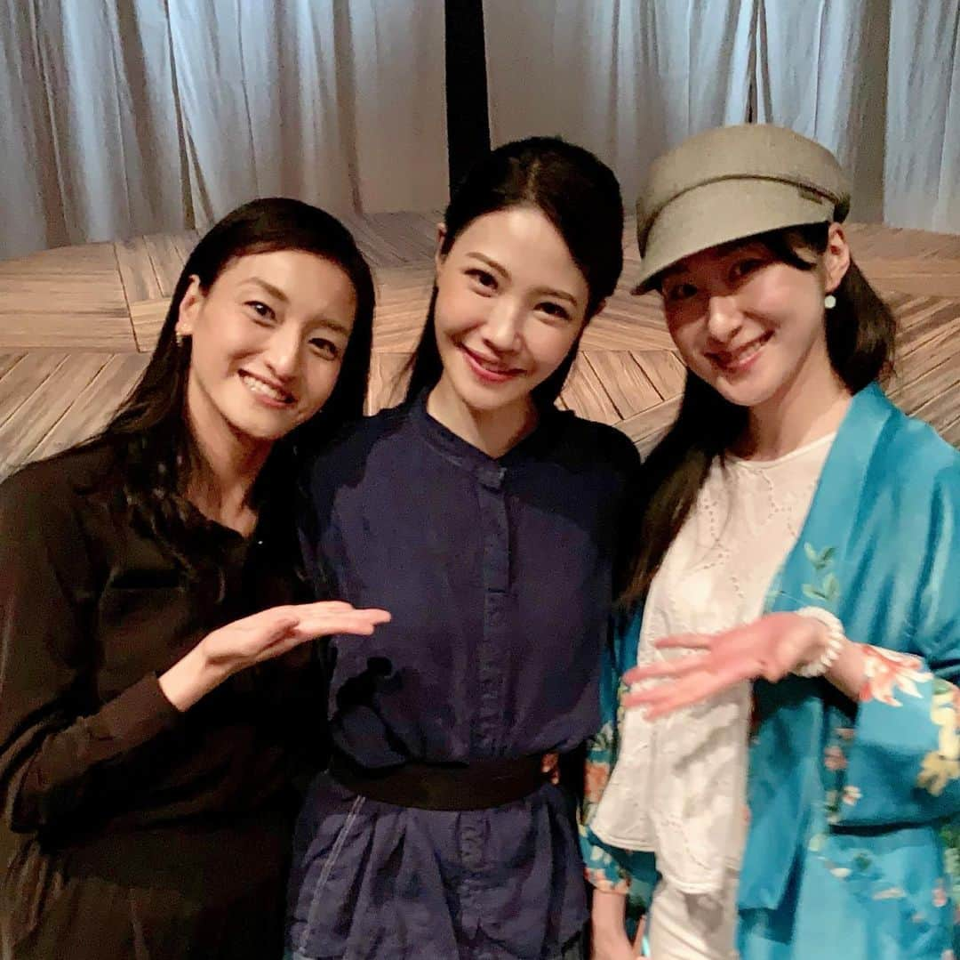 瑞羽奏都（水谷美月）さんのインスタグラム写真 - (瑞羽奏都（水谷美月）Instagram)「ぽこちゃんの主演舞台 『暁の帝 朱鳥の乱編』 観劇してきました✨  舞台での存在感、役どころにピッタリで素敵でした。 台詞も膨大で、感情的にもとっても大変な役ですが、彼女のこの舞台にかける情熱が客席にとっても伝わってきて、最後は涙が出そうでした😂 その他のキャストの皆様もとても良く、物語にのめり込んで観ることができました！ また、後半あたりにみたらどう進化してるんだろうと思える素晴らしい舞台でした✨  6/23まで、池袋シアターグリーンにて上演中です！！ ご興味ある方はぜひ🎶  あと、劇場で同期のみきこに会いました😊  #暁の帝 #暁の帝_朱鳥の乱編  #池袋シアターグリーン  #十碧れいや #宝塚og #星組 #直樹じゅん #瑞羽奏都 #水谷美月」6月14日 19時05分 - mizuki.m_mizuha