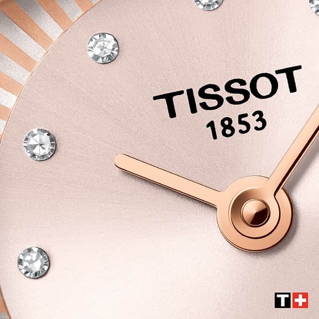 ティソさんのインスタグラム写真 - (ティソInstagram)「In details magic happens. The #Tissot Lovely Square, with top wesselton diamonds on the dial. #Tissot #LovelySquare #Power2Style」6月14日 19時09分 - tissot_official