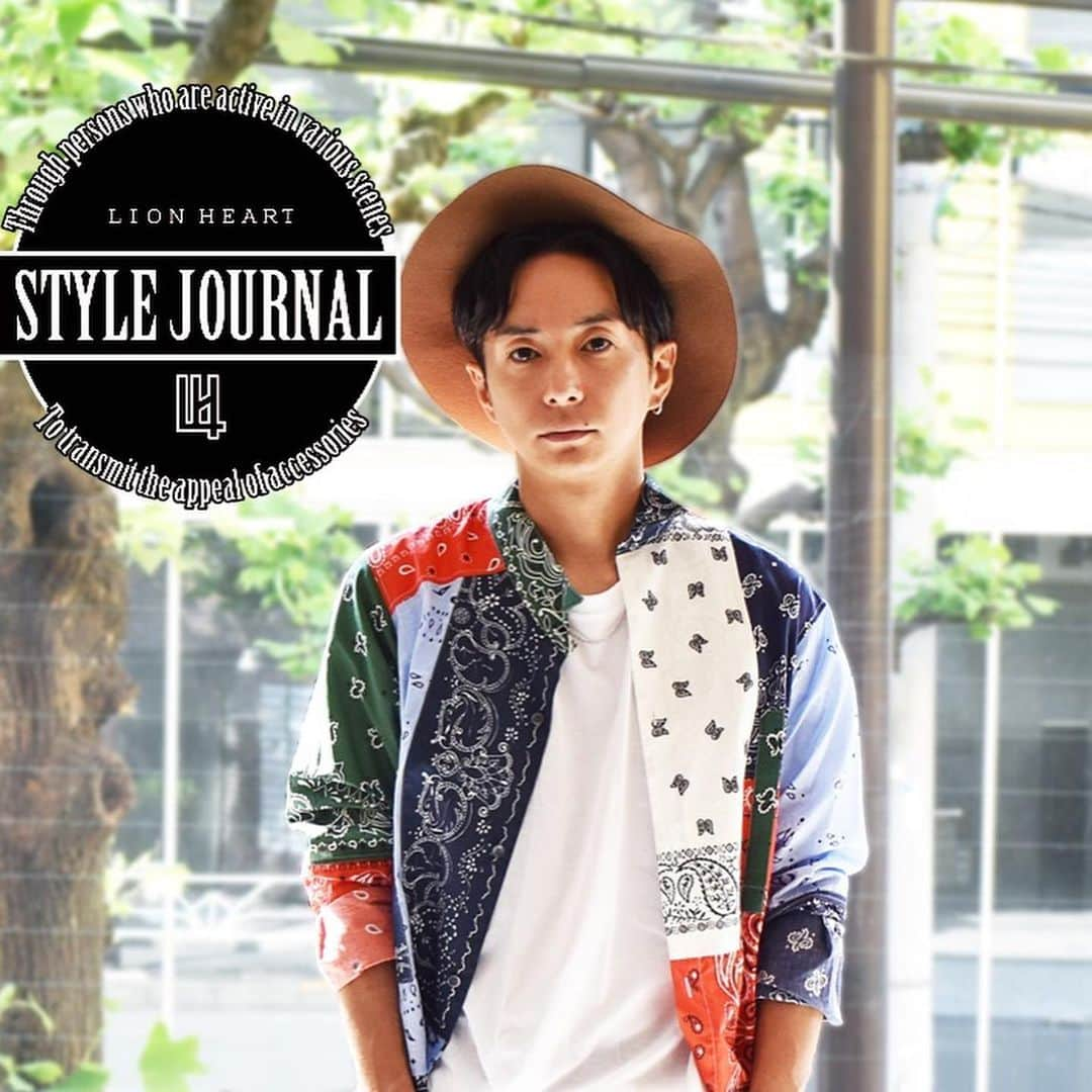 LION HEARTさんのインスタグラム写真 - (LION HEARTInstagram)「． ． 【最新版スタイルジャーナル本日公開❗️】 ． 2019.6.14 【STYLE JOURNAL】 for Gift “Rebuild”  collaboration by Yuya Nara ———————————————————————— 🥇スタイルジャーナル1周年特別企画 ． 奈良裕也氏とのコラボレーションモデル発売とともにスタイルジャーナルにご出演いただきました！ ． コラボアイテムと奈良さんの私服でのコーディネートの数々は、センスの光るスタイリング✨ ． インタビューでは、今回のコラボの事や自身のアクセサリーのつけ方のこだわりなど、アクセサリーについて様々な角度から語っていただきました！ ． ぜひご覧ください✨ ———————————————————————— ▶︎▶︎奈良 裕也◀︎◀︎ ▷SHIMA原宿店 アートディレクター ▷ヘアメイクアップアーティスト サロンワークをベースにファッション誌、業界誌やHAIR SHOWの他、ヘアメイクアップ アーティストとして海外のアーティストやセレブを手掛け、カタログやコレクション等でも活躍中。 また自身も東京のファッション アイコン的存在で撮影に参加するなど活動は多岐に渉る。 ———————————————————————— #ライオンハート #lionheart #奈良裕也 #yuyanara #アクセサリー #accessory #リング #ring #ネックレス #necklace #ピアス #pierce #メンズファッション #mensfashion #写真 #おしゃれ #ストリートスタイル #シルバー #silver #ギフト #gift #ペア #zozotown #阪急メンズ大阪 #新宿マルイメン #有楽町マルイ」6月14日 11時34分 - lion_heart_accessory