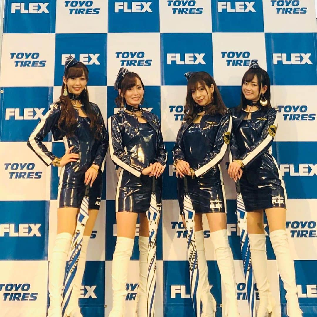 藤澤友千菜さんのインスタグラム写真 - (藤澤友千菜Instagram)「6.13🏎 FLEX SHOW AIKAWA Racing with TOYO TIRES参戦発表会 ありがとうございました( ᵕᴗᵕ )✩⡱ 平日にもかかわらず 沢山の方に来ていただき、 更に素敵な天気にも恵まれ最高な1日になりました◍●⌄̈⃝●◍ 今年のアジアクロスカントリーラリーは哀川翔さん監督、ドライバーにドリフトチャンピオンの川畑真人選手です✨✨✨ 今年のFLEX SHOW AIKAWA Racingもよろしくお願い致します🌼  #flex #flexgirl #flexshowaikawaraicng  #toyotires #哀川翔 #rally #axcr #アジアンラリー #川畑真人 #flexgirl #フレックス #landcruiserprado #引地裕美 #林紗久羅 #星島沙也加 #藤澤友千菜」6月14日 11時41分 - yuchina1207