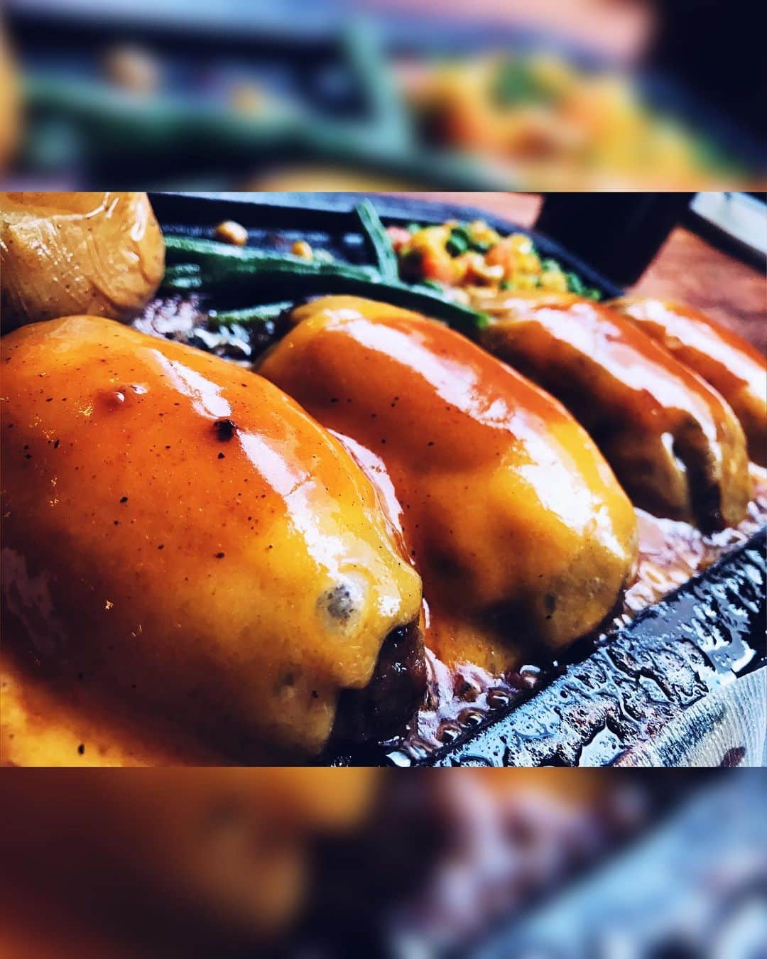 岐洲匠さんのインスタグラム写真 - (岐洲匠Instagram)「いつかのハンバーグ。  マネージャーさんにご馳走してもらった。東京に来たら食べた方が良いと言われるハンバーグ すっごいボリューム。🤟 お腹すいたな〜なに食べよ〜  #ハンバーグ  #にく  #肉 #ゴールドラッシュ」6月14日 11時47分 - takumi.kizu.official