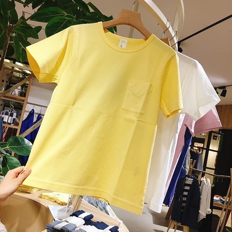 nuchayamachi_officialさんのインスタグラム写真 - (nuchayamachi_officialInstagram)「Tシャツは色違い・形違いで何枚でもほしい！熊本県の紡績工場で糸作りからこだわって作った「IITO」のTシャツ。コットン100％で着心地がよくて、上品な光沢もあって、いろんなスタイルに合わせやすそう！さすがメイド・イン・ジャパン。  Tシャツ　各5,292円  YUiNO/くつ下・ファッション雑貨・食品 NU＋ 2F TEL.06-6147-8349  #nu茶屋町life #nu茶屋町プラス #ヌー茶屋町プラス #茶屋町 #大阪 #osaka #梅田 #fashion #コーデ #ootd #お洒落さんと繋がりたい #Tシャツ #madeinjapan #yuino」6月14日 12時10分 - nuchayamachi_official