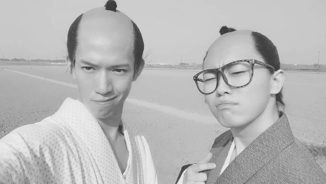 テオくんさんのインスタグラム写真 - (テオくんInstagram)「いつか2人で坊主にしたらファン減る説やろっと」6月14日 12時11分 - teokun.711