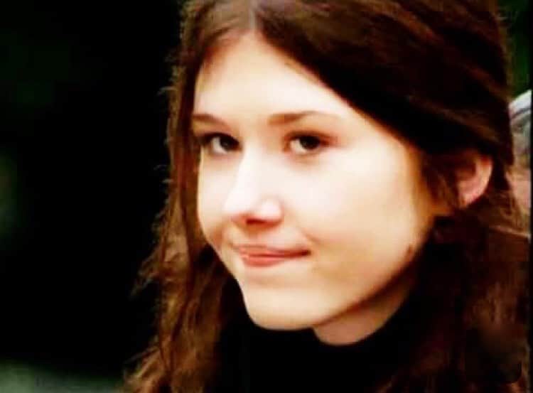 ジュエル・ステイトさんのインスタグラム写真 - (ジュエル・ステイトInstagram)「#tbt to yet another petulant teen role.. “Daisy” in Higher Ground」6月14日 14時17分 - jewelstaite