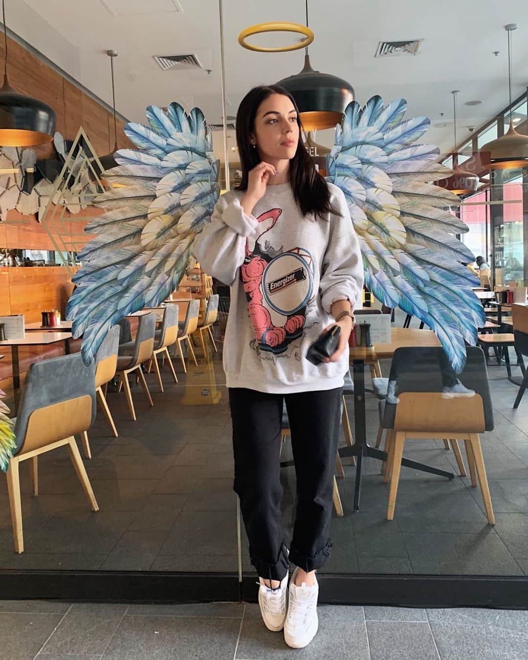 アデレード・ケインのインスタグラム：「👼🏼」