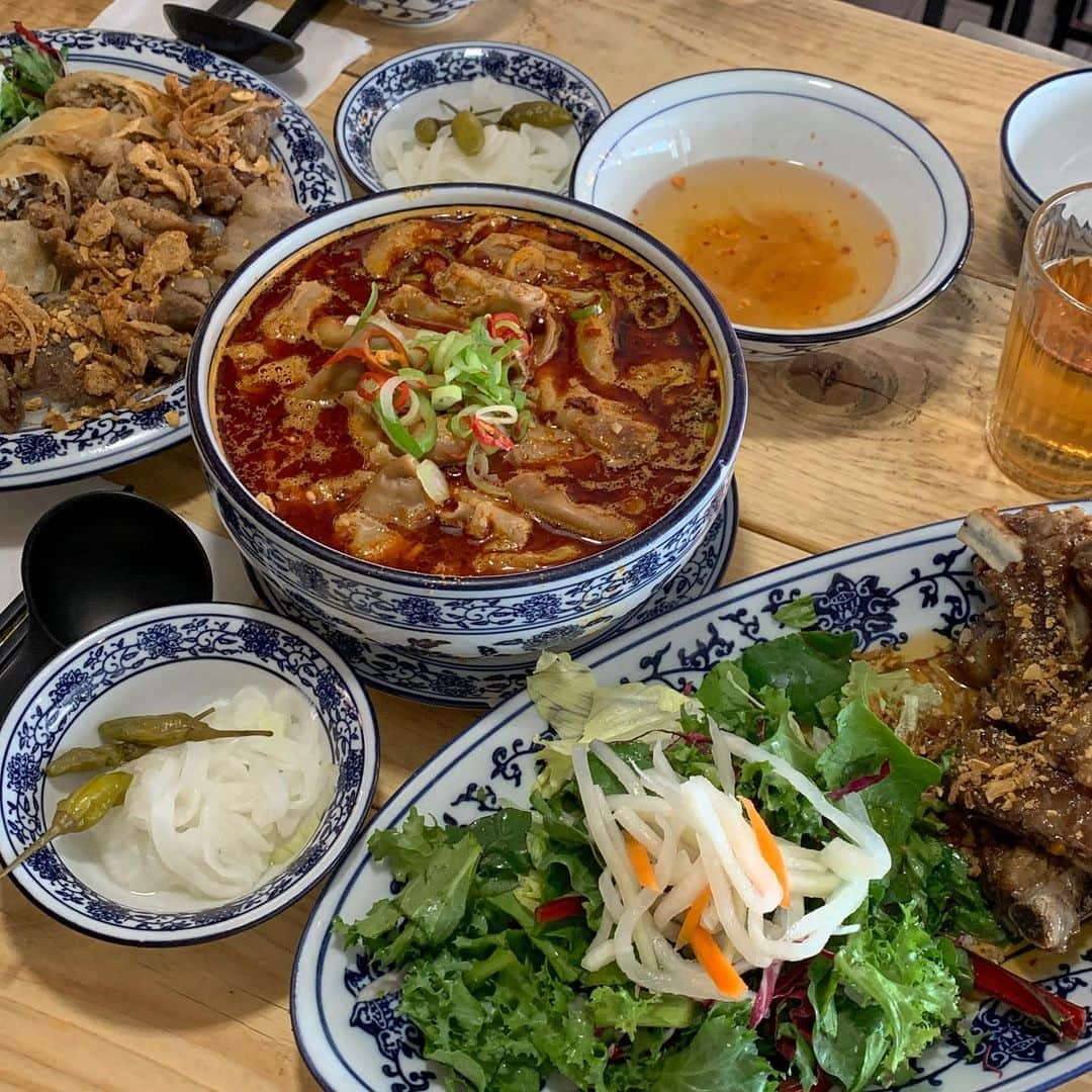 ユン・アラさんのインスタグラム写真 - (ユン・アラInstagram)「맨날맨날 먹어도 맨날 맛있어 뭐냐..곱창 쌀국수..너란 녀석..🙊 다들 아시죠? 곱창쌀국수의 원조는 여기입니다💢 . .  #강남땀땀 #땀땀 #강남역맛집  #신논현맛집 #강남맛집 #역삼맛집 #강남_땀땀」6月14日 19時46分 - yoonara_mood