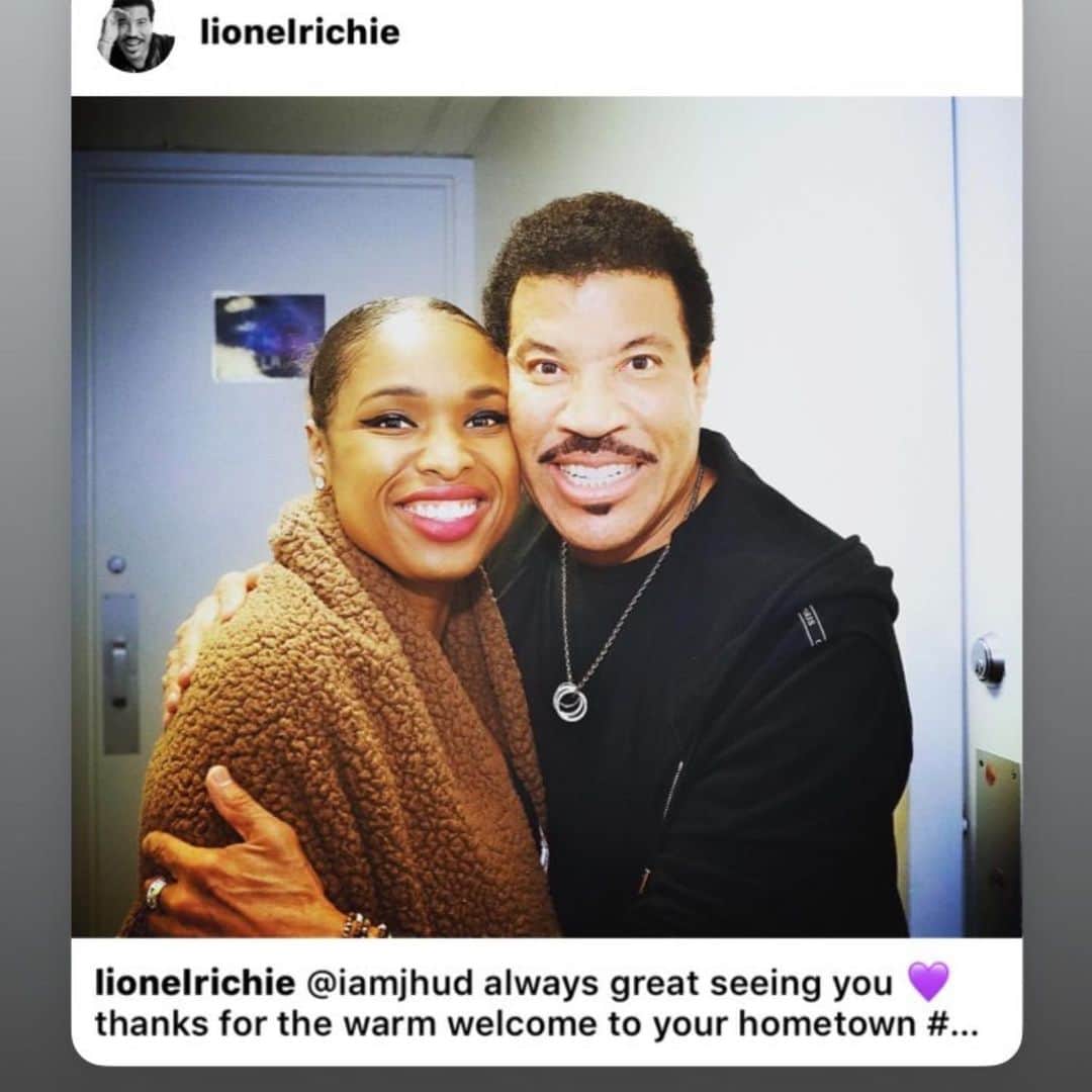 ジェニファー・ハドソンさんのインスタグラム写真 - (ジェニファー・ハドソンInstagram)「Some life long dreams came true on last night thank you @lionelrichie for making all my aunts dreams come true of meeting u ! You were so gracious and wonderful ! Truly , Something we will always have to cherish together ! My aunt has waited 40 Years to meet you and  because of you , that dream is now a reality , thank you!!!!! #raviniafestival」6月14日 14時23分 - iamjhud