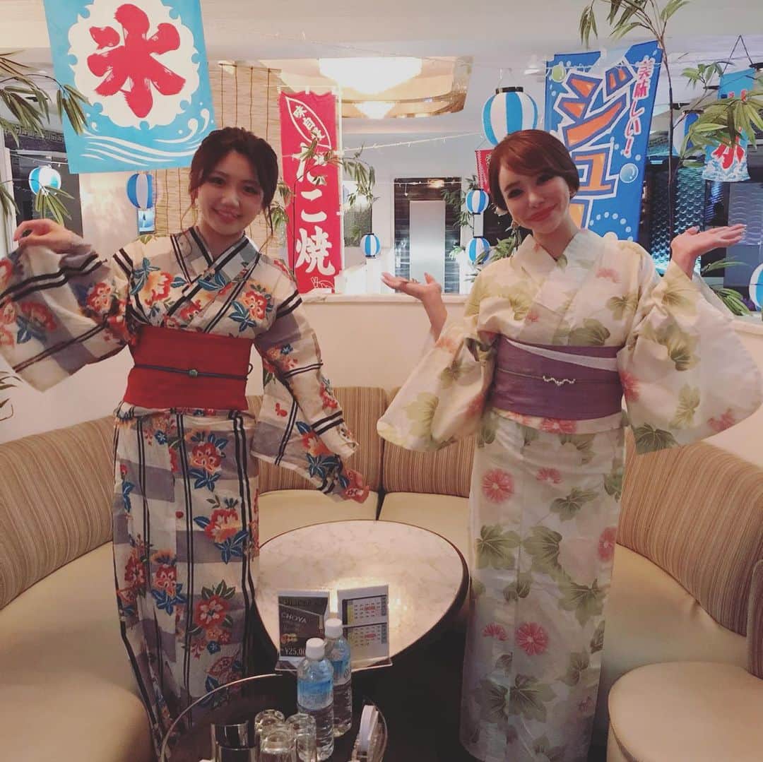 一ノ瀬るなのインスタグラム：「浴衣イベント2日目〜🏮👘 来てくださった方 ありがとうございました☺️ ロシアンたこ焼き、一発目で 辛いやつ引き当てた私は もう才能があると思う👏🏻 昨日も涙が止まりませんでしたっ☺️笑  今年の浴衣はこれで終わりかなぁ、、、😞 寂しい、、、 #whitestage #ホワイトステージ #錦三丁目 #栄 #キャバクラ #イベント #浴衣イベント #お祭り #夏 #ありがとうございました」