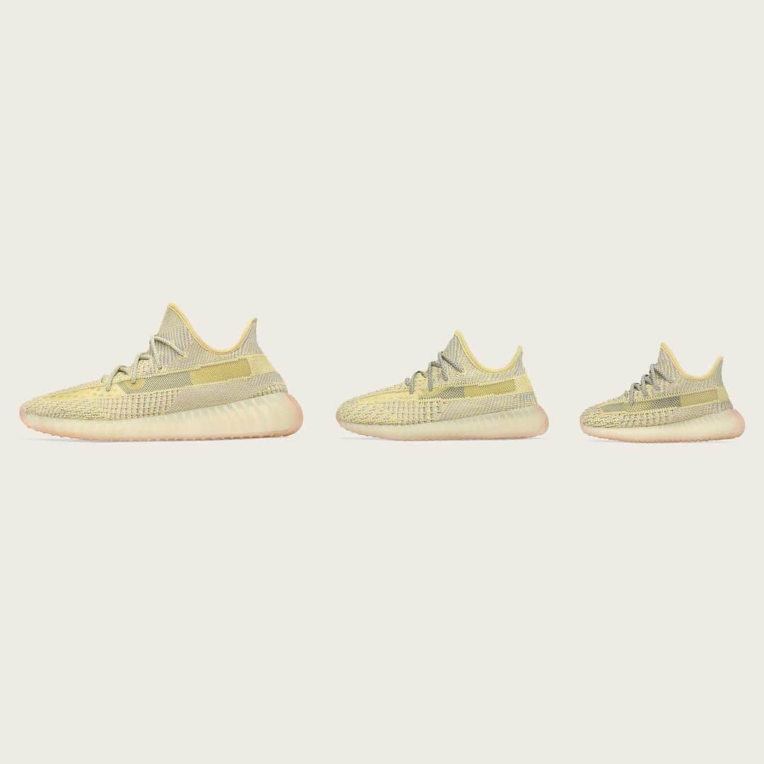 HYPEBEASTさんのインスタグラム写真 - (HYPEBEASTInstagram)「@hypebeastkicks: The YEEZY BOOST 350 V2 “Antila” and “Synth” are set to arrive in reflective and non-reflective iterations in limited regions around the world in June via @adidasoriginals’ YEEZY site for $220 USD. “Antila” will launch only in Africa, Asia, India and the Middle East, while “Synth” will only be available in Europe, Russia and the Ukraine. Photo: @adidas」6月14日 16時17分 - hypebeast