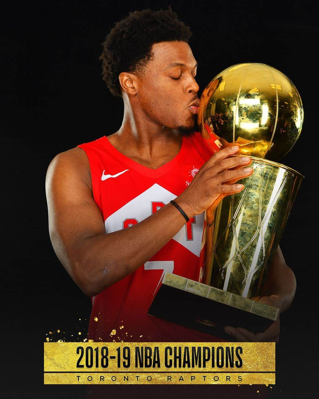 NBAさんのインスタグラム写真 - (NBAInstagram)「🏆 @kyle_lowry7, NBA champion with the @raptors! #WeTheNorth」6月14日 16時32分 - nba