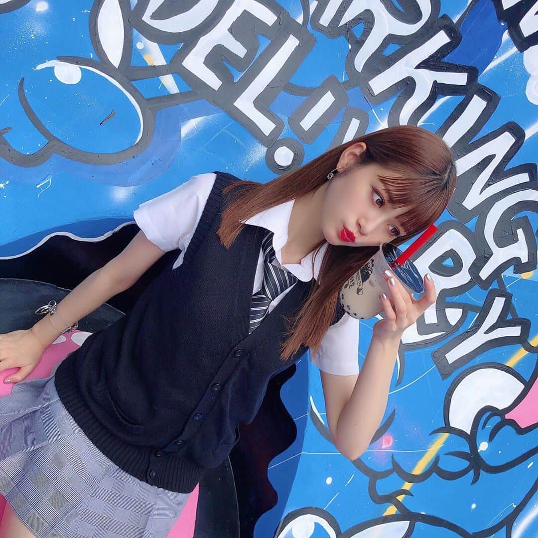 生見愛瑠さんのインスタグラム写真 - (生見愛瑠Instagram)「みんなの好きなタピオカなに？ 私はめちゃめちゃ甘めの黒糖！とぅき」6月14日 16時43分 - meru_nukumi