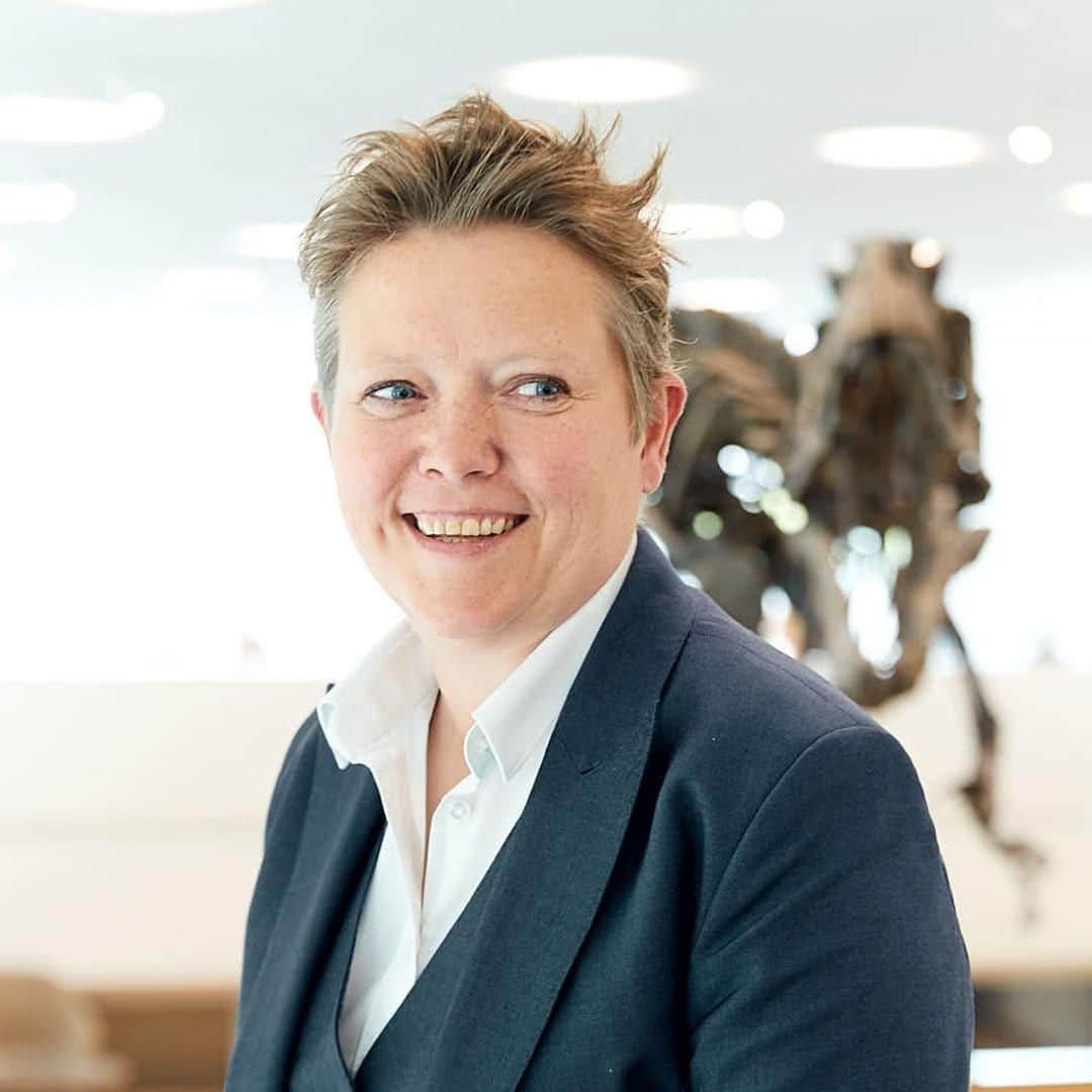 ノバルティスのインスタグラム：「I have worked for Novartis for 24 years and always loved living and working in the UK.  When I used to come to Basel for work, it was a very uncomfortable experience. I felt it was full of people with no concept of gender diversity let alone any other kind. . . Today, I work on the Basel campus. It is light years away from the place I used to travel to. It has the feel of a tech campus with an intellectually curious, diverse workforce with a clear purpose. We have a lot of fun, too. I’m really happy here. I’m proud to be me. Isobel, Global Program Implementation Lead, Strategy & Operations, Pharmaceuticals. . . #pride #NovartisLife #PrideMonth」
