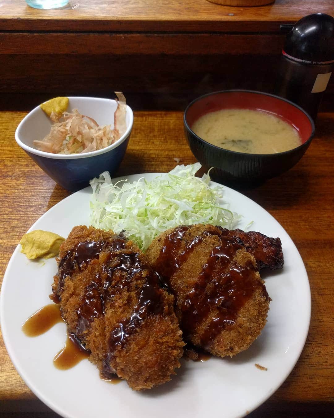 越中睦士のグルメインスタ