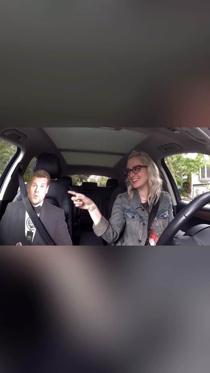 イングリッド・マイケルソンのインスタグラム：「I had a blast driving James and his Tony Award around! @latelateshow」