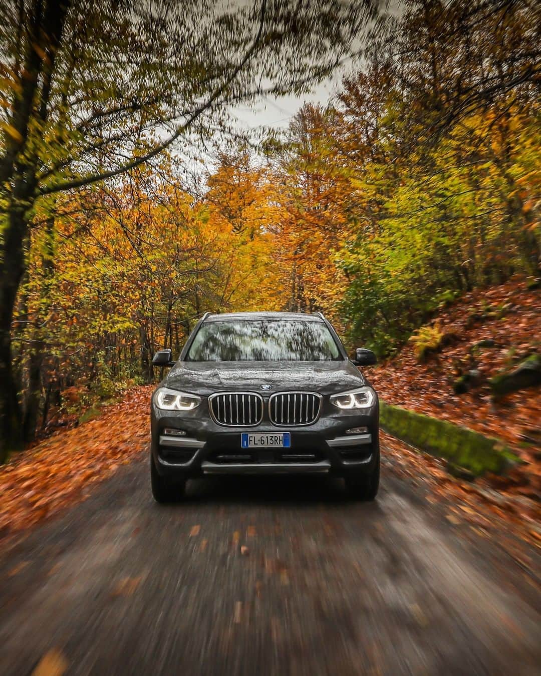 BMWのインスタグラム：「Thrill-seeker world traveler. The BMW X3. #BMW #X3 #xplore #travel #roadtrip #adventure #travelgram #nature」