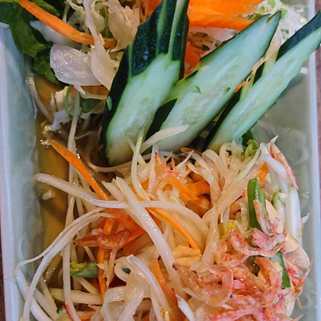 吉岡奈々子さんのインスタグラム写真 - (吉岡奈々子Instagram)「いつかの・・・ #タイ料理 #大好き #青パパイアサラダ #港区」6月15日 3時45分 - nanakoyoshioka