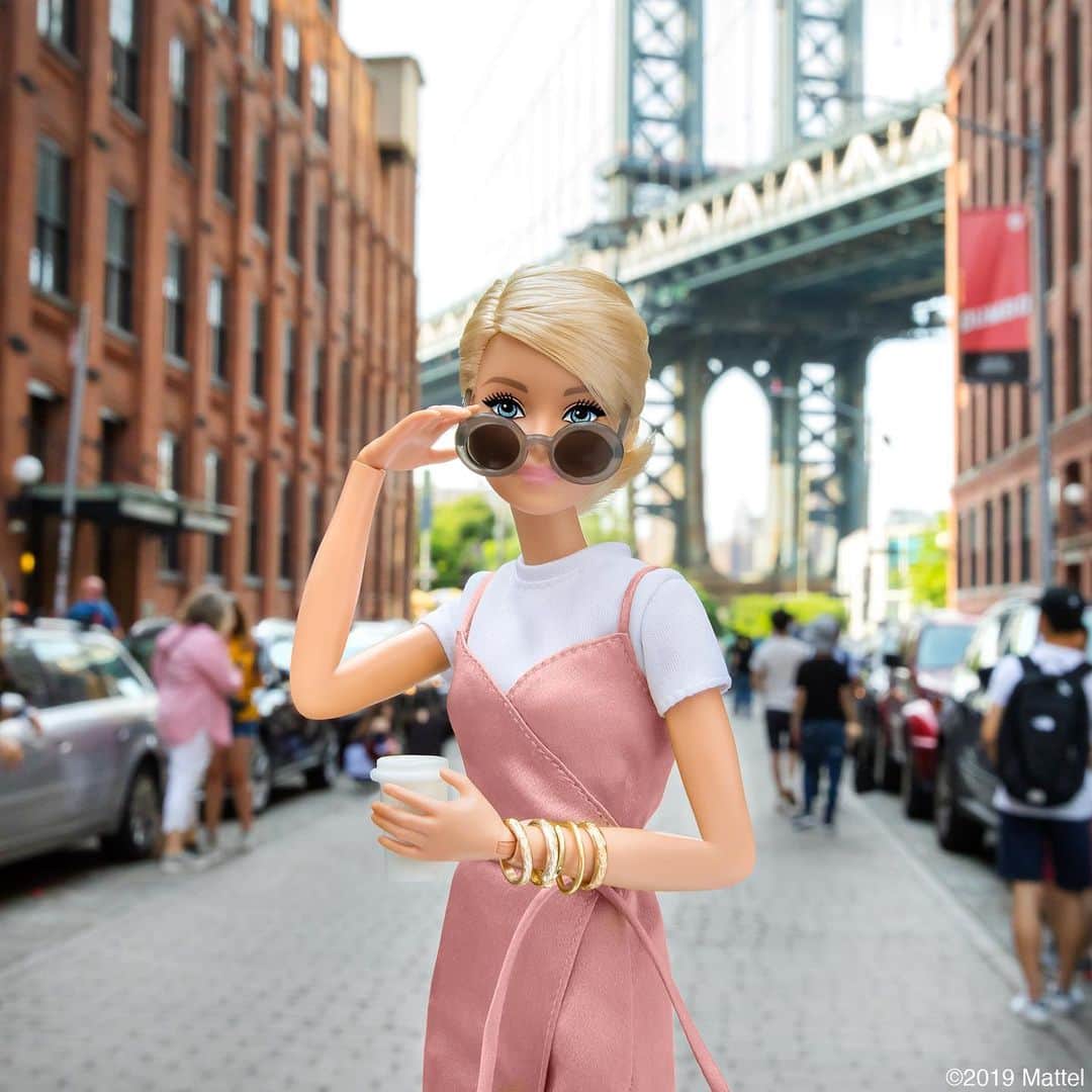 バービーさんのインスタグラム写真 - (バービーInstagram)「Walked by this street, couldn’t NOT get the shot! 😉 #barbie #barbiestyle」6月15日 4時01分 - barbiestyle