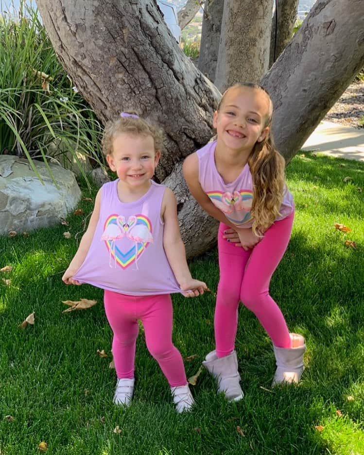 A.J.のインスタグラム：「Daddy misses his little angels more than anything and let me tell you how much they LOVE the new @taylorswift song can’t you tell with their outfits!!! #TaylorNation #YouNeedToCalmDown #TheyWontCalmDownLol」