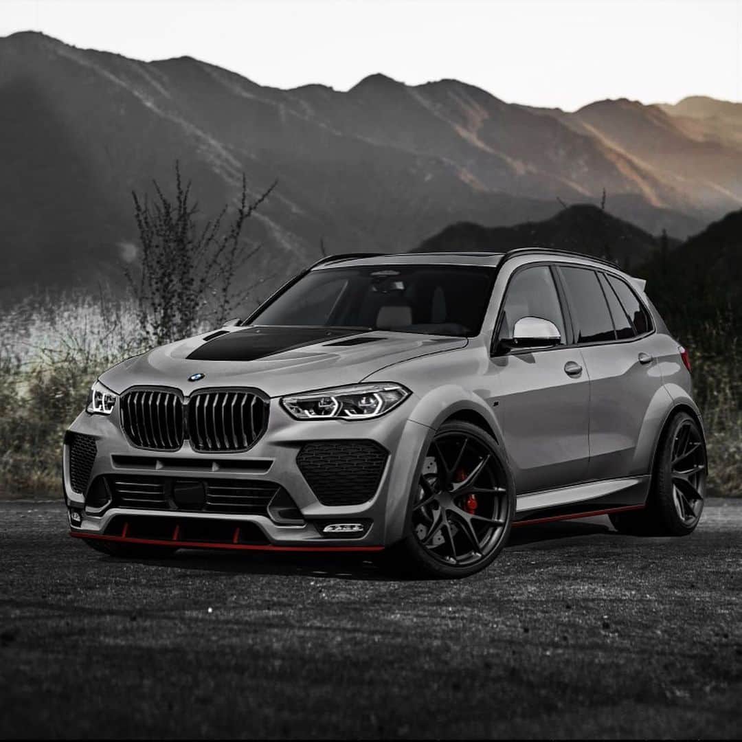 CARLiFESTYLEさんのインスタグラム写真 - (CARLiFESTYLEInstagram)「@renegade.design.world has introduced a new body kit for BMW X5 G05. For more information visit them @renegade.design.world」6月15日 4時04分 - carlifestyle