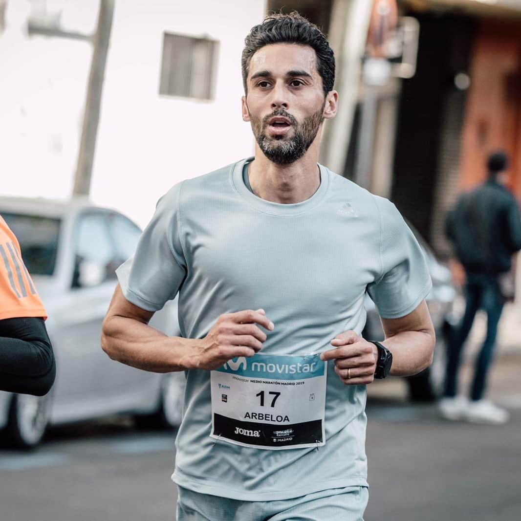 アルバロ・アルベロアさんのインスタグラム写真 - (アルバロ・アルベロアInstagram)「Listo para correr el domingo por primera vez la ‘Norte vs Sur’. 10k full gas. ¿Quién ganará? 🏃🏻‍♂️ #GoRunNorte #adidasrunnersmadrid #adidasrunning #226ers #madridsepica」6月15日 4時07分 - arbeloa