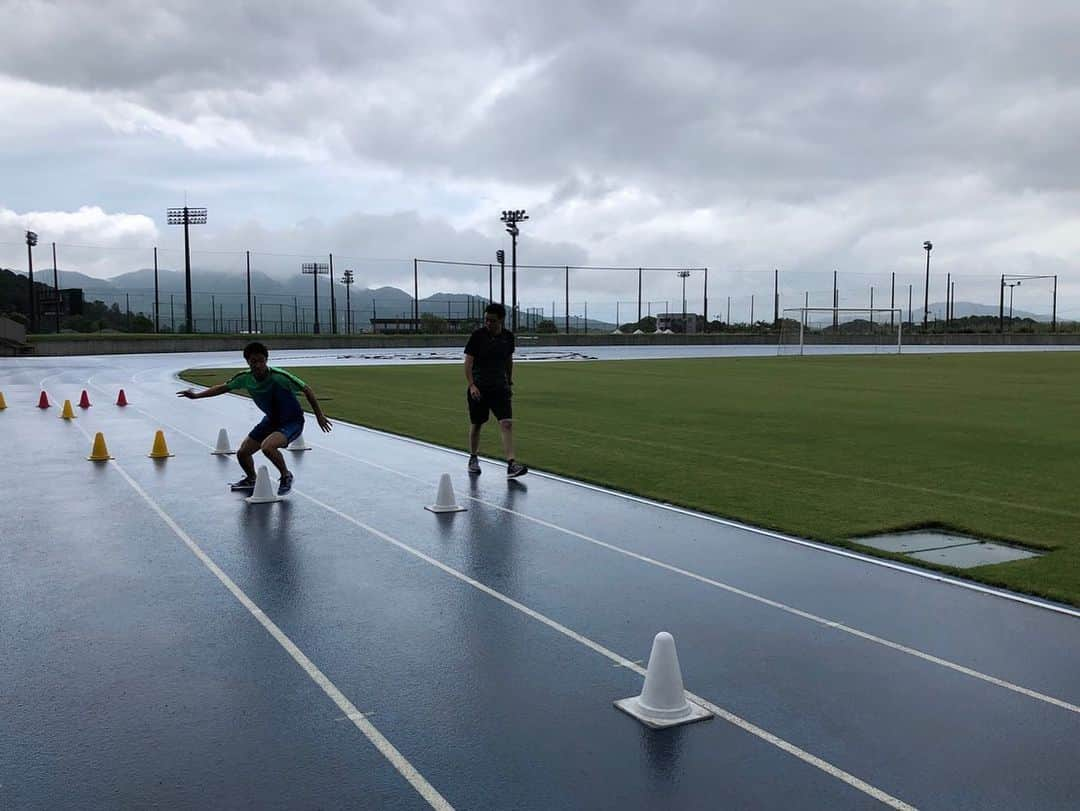 奥川雅也さんのインスタグラム写真 - (奥川雅也Instagram)「トレーニング。きつかったー。でも、子供にとても癒された〜かわいー☺️☺️」6月14日 19時56分 - masaya_0414_09