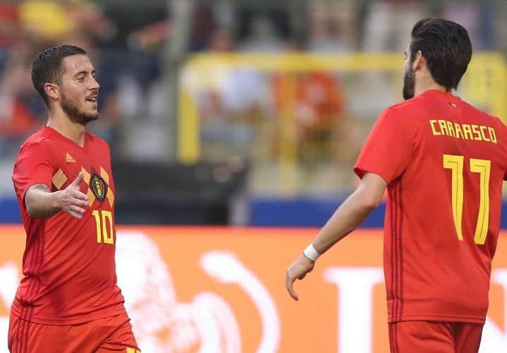 ヤニック・フェレイラ・カラスコのインスタグラム：「Muchas suerte en tu nueva casa, te lo mereces hermano 👊🏼⚽️ @hazardeden_10」