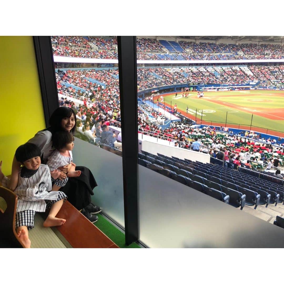 鈴川絢子のインスタグラム：「地元・習志野デーの日にお座敷ボールパークデビュー⚾︎ #chibalotte #zozoマリンスタジアム #千葉ロッテマリーンズ」