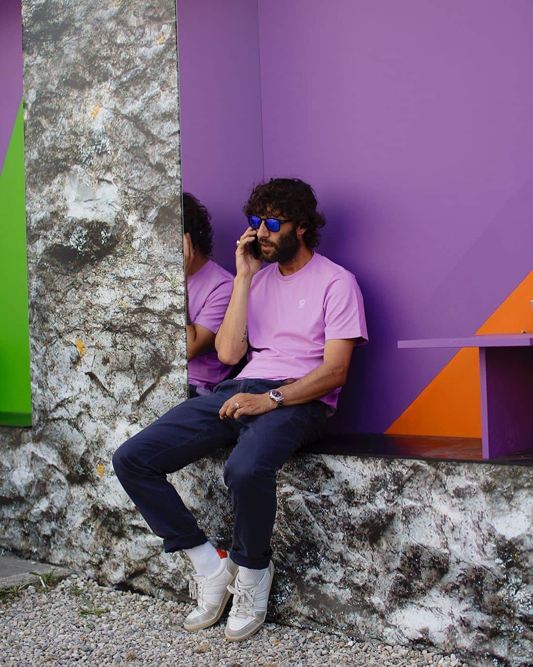 スコット・シューマンのインスタグラム：「I couldn’t have asked for a guy more perfectly dressed for sitting in that exact spot, Florence」