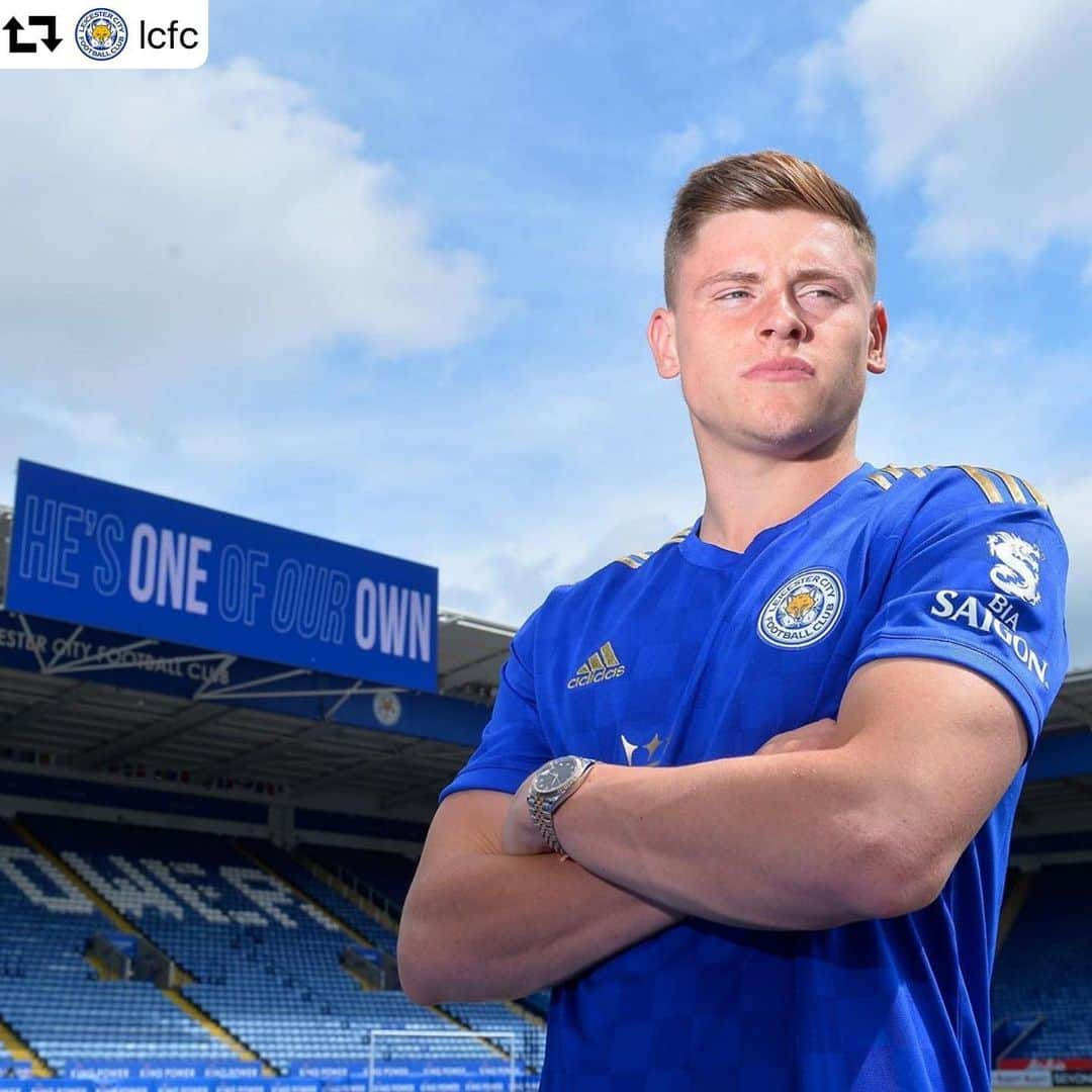 プレミアリーグさんのインスタグラム写真 - (プレミアリーグInstagram)「#repost @lcfc ・・・ Harvey Barnes has signed a new five-year deal with Leicester City! 🦊🔵📝 #Barnes2024 • #lcfc」6月14日 20時26分 - premierleague