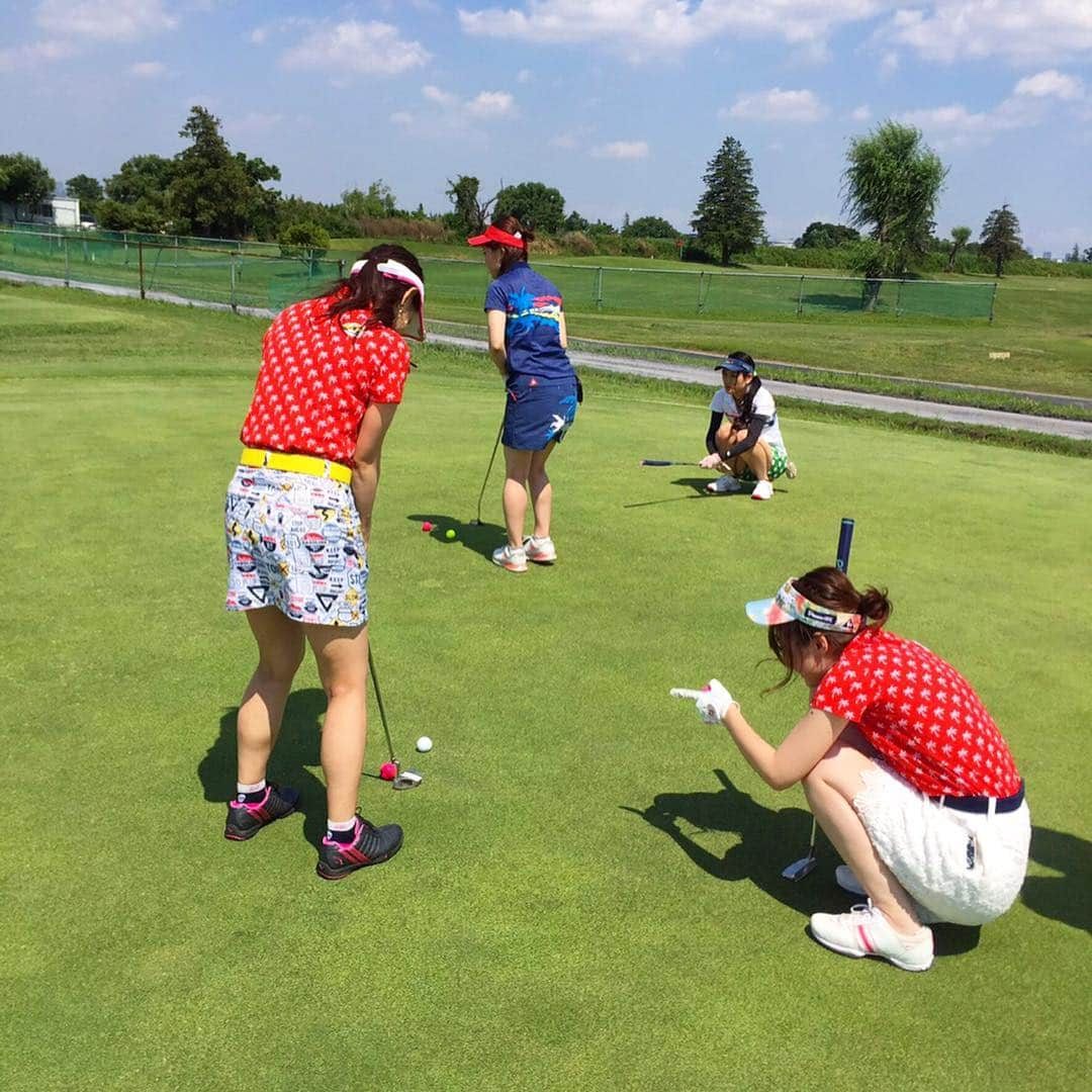 GINGERさんのインスタグラム写真 - (GINGERInstagram)「昨日はゴルフチーム5期メンバー初のコースレッスン会⛳️ 天気も良く最高の実践練習になりました〜🏌️‍♀️ . #gingergolfteam #gingergolfteam5期生 #ルコックゴルフ #ゴルフデビューデサント #アコーディアゴルフ #ノーザンカントリークラブ錦ヶ原ゴルフ場 #7月コースデビュー #ゴルフ女子 #女子ゴルフ @golfdaisukicp」6月14日 20時20分 - ginger_magazine