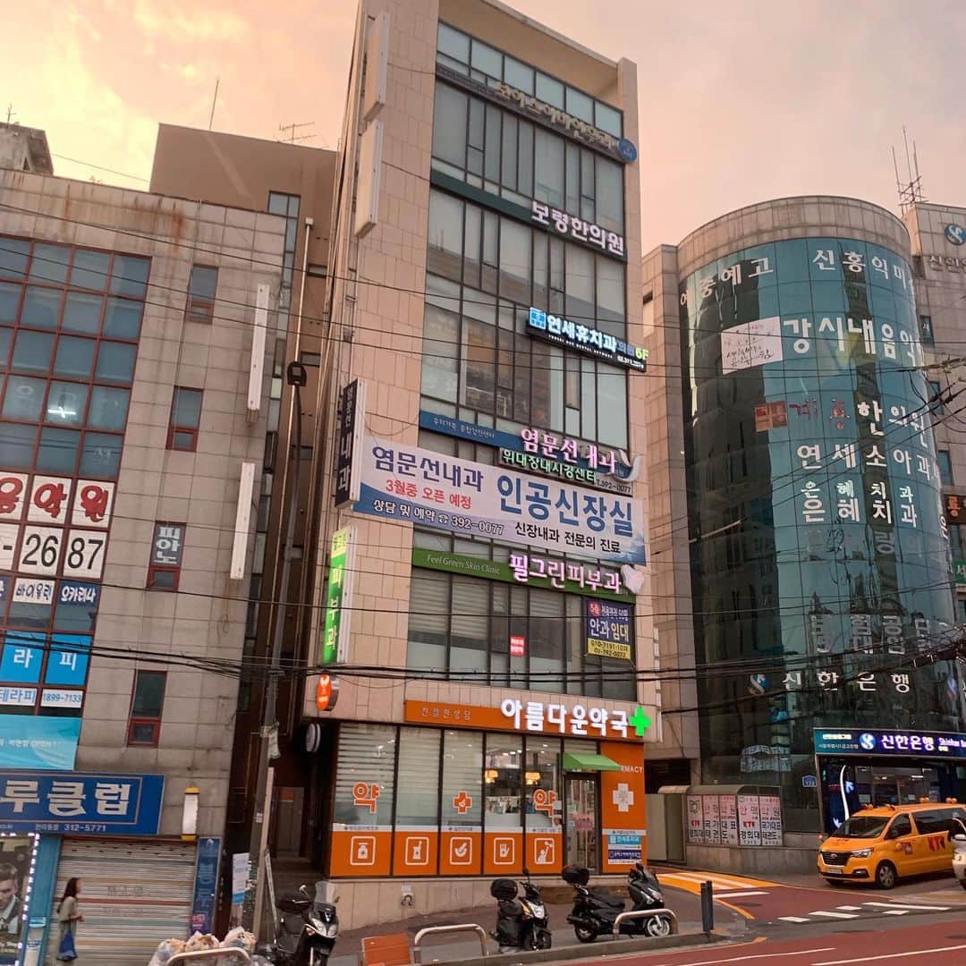 和央ようかさんのインスタグラム写真 - (和央ようかInstagram)「Here I am in Seoul 🇰🇷 ソウル到着🇰🇷 #takakoworldstylin🌎  #lifestyle#seoul  #korea #yokawao #yokawao今日の夕陽🌇」6月14日 20時23分 - yokawao0215