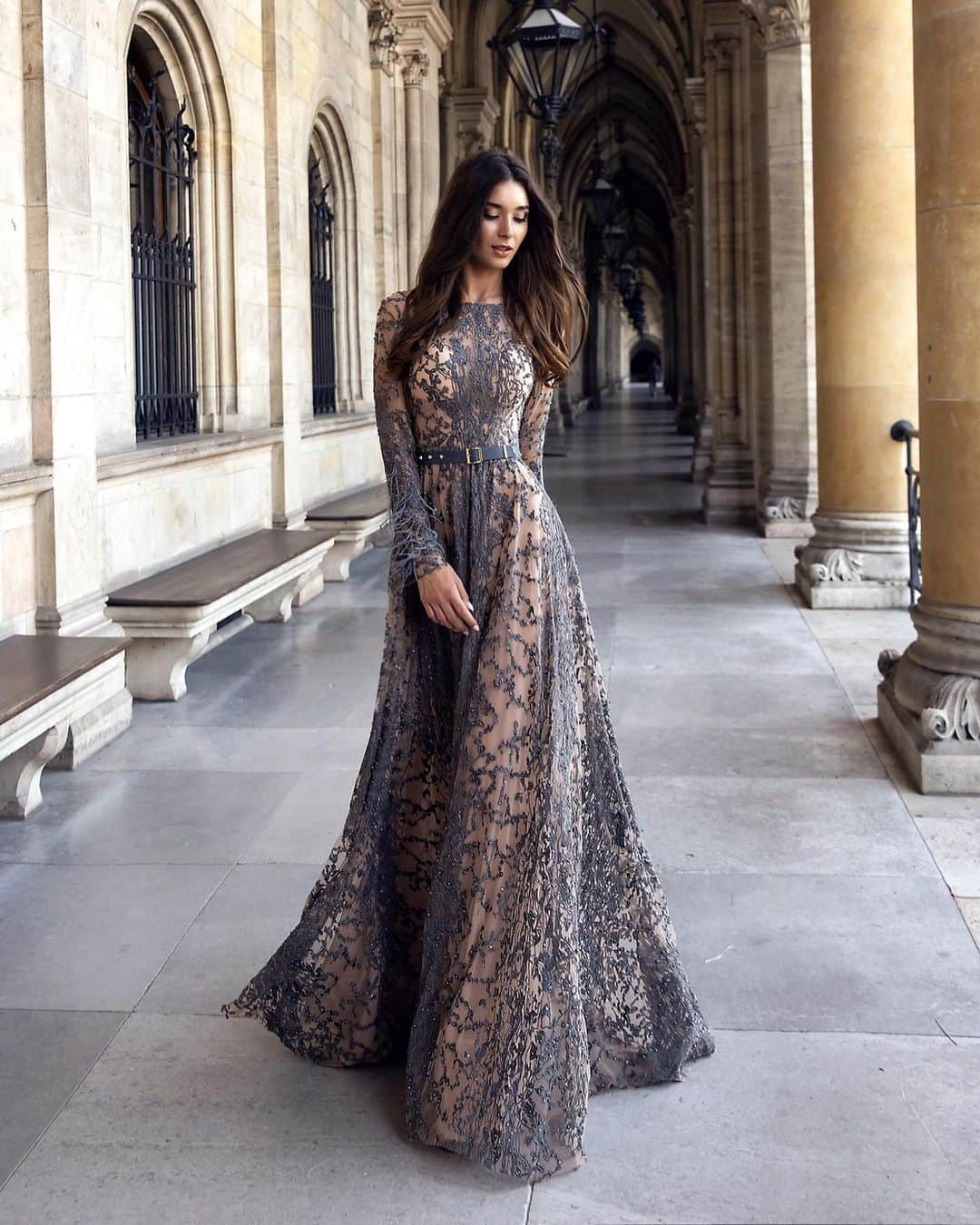 Wedding Lifeのインスタグラム：「WOW!😍 1,2,3,4,5? Completely In love with these dresses💃🏻 from @oksana_mukha_official ❤️ Ladies go check them out for loads more stunning dresses!💕 . @oksana_mukha_official @oksana_mukha_official @oksana_mukha_official ____________________ oksana-mukha.com」