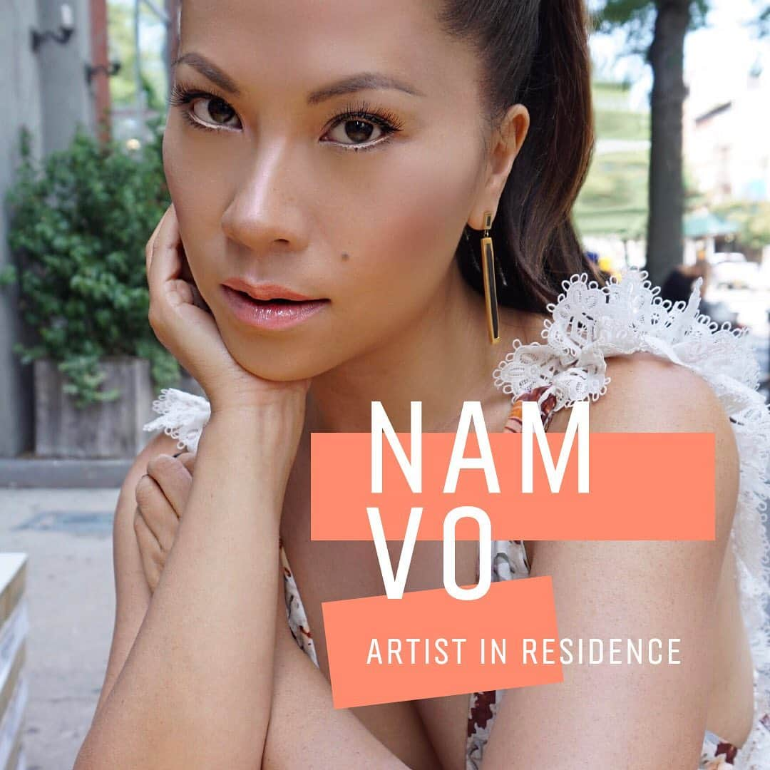 ボビイブラウンさんのインスタグラム写真 - (ボビイブラウンInstagram)「We're excited to announce celebrity and editorial makeup artist Nam Vo as one of our new Artists in Residence. As the creator of the #dewydumpling look, Nam is the go-to pro for all things glow and believes beautiful makeup starts with beautiful skin. Swipe to hear what this partnership means to Nam and stay tuned for more! @NamVo #BobbiBrownArtist」6月14日 20時48分 - bobbibrown