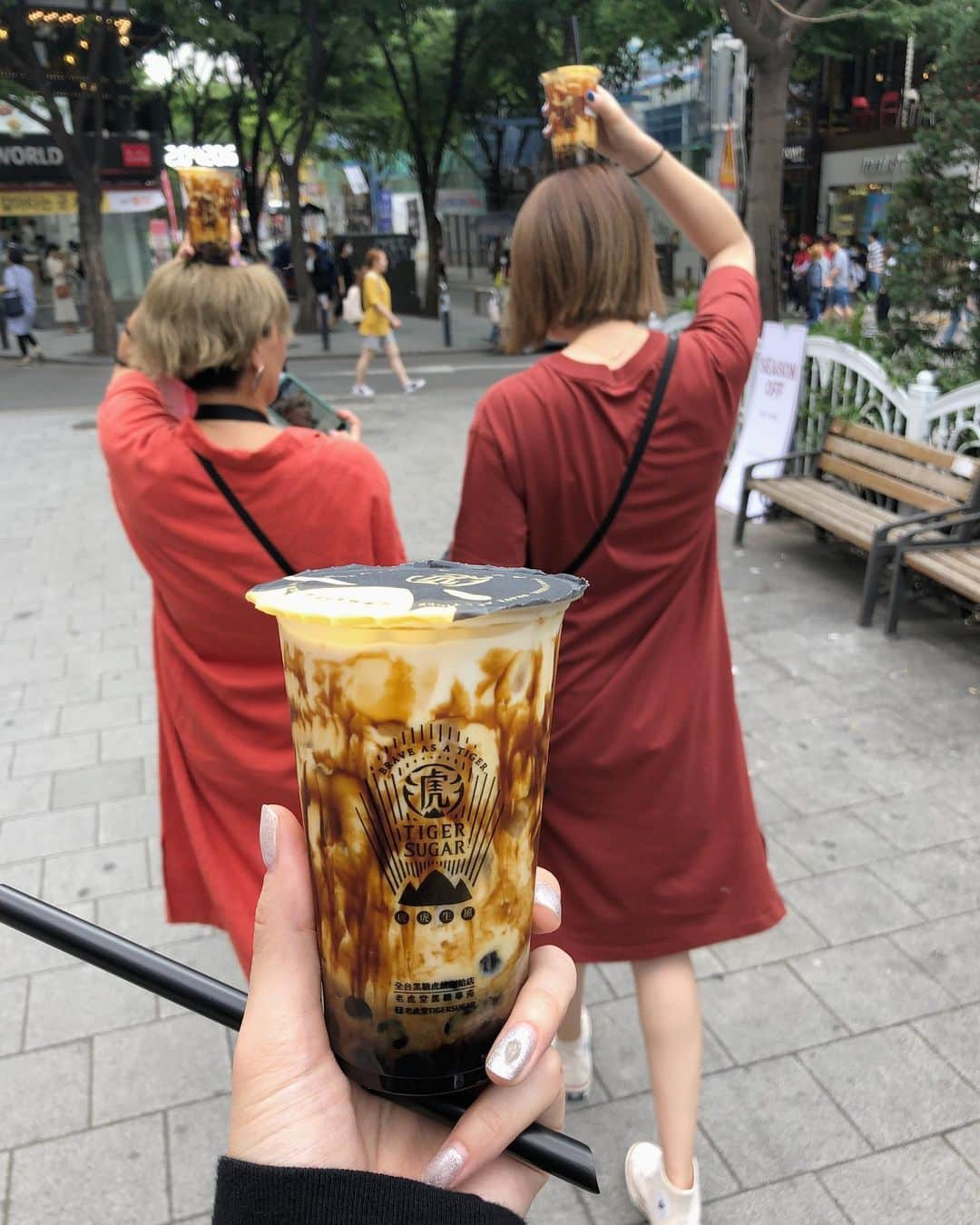 木村沙織さんのインスタグラム写真 - (木村沙織Instagram)「. やっと飲めた🐯 美味しくて次の日もおかわりしました🥤 . . #tigersugar  #🇰🇷」6月14日 20時50分 - saoriiiii819