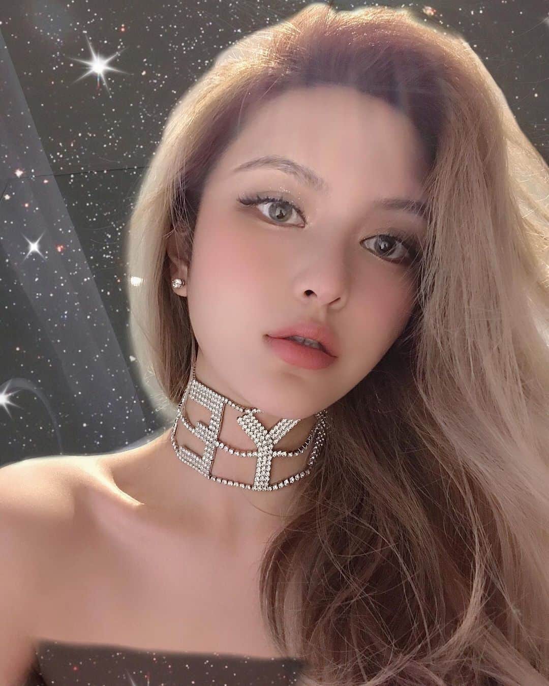 Grace Chowのインスタグラム：「上海可能不是很歡迎我 每次我來的第一天必下雨」
