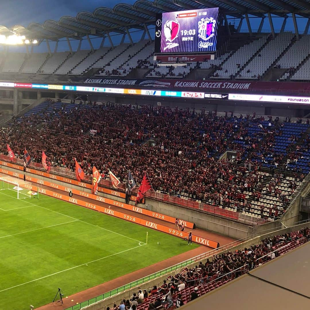 ジーコさんのインスタグラム写真 - (ジーコInstagram)「Otima vitoria em casa contra o Cerezo por 2x0.Nos coloca na terceira posição e agora e seguir firme pra chegar perto do líder ate terminar o 1 turno.Vamos Kashima.」6月14日 21時16分 - zico