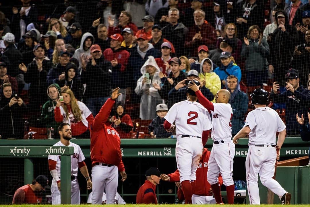 ボストン・レッドソックスさんのインスタグラム写真 - (ボストン・レッドソックスInstagram)「The moment that won it 👏」6月14日 21時26分 - redsox