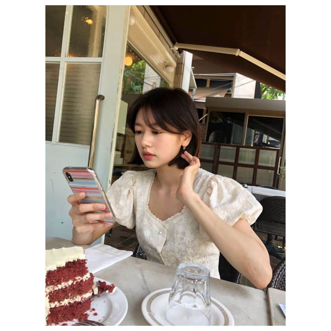 チョン・ソミンさんのインスタグラム写真 - (チョン・ソミンInstagram)「🍰☕️」6月14日 21時53分 - somin_jj