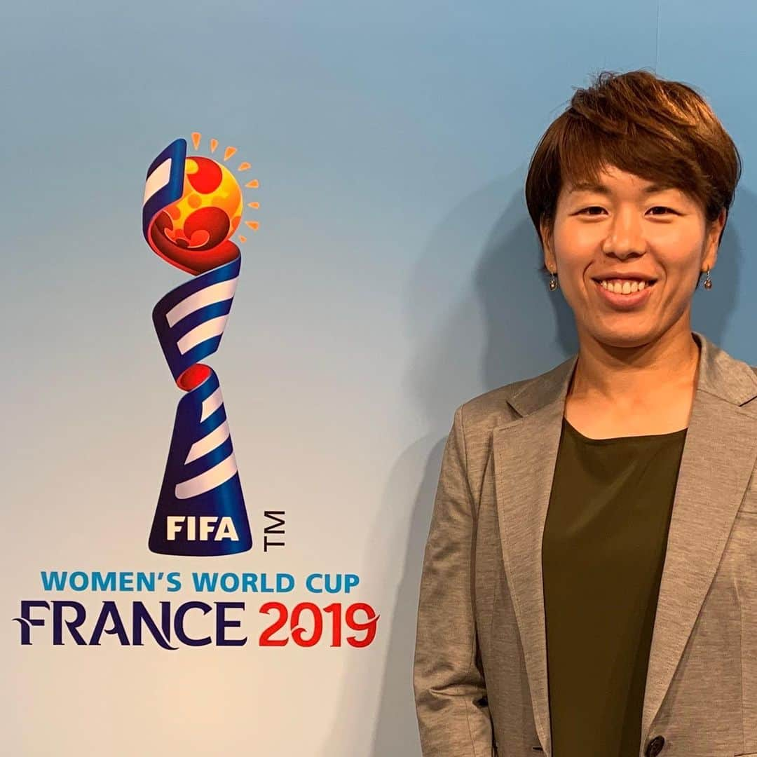 東京ヴェルディさんのインスタグラム写真 - (東京ヴェルディInstagram)「この後21:49よりフジテレビ系『FIFA Women's Word Cup FRANCE2019』の中継に日テレ・ベレーザの岩清水梓選手がプレイヤーズ解説として出演します。決勝トーナメント進出に向けてのカギを握る大事な一戦。がんばれベレーザの選手たち！がんばれ#なでしこジャパン ！#beleza  #日テレ・ベレーザ #岩清水梓  #東京 #tokyo #fifawwc」6月14日 21時50分 - tokyo_verdy