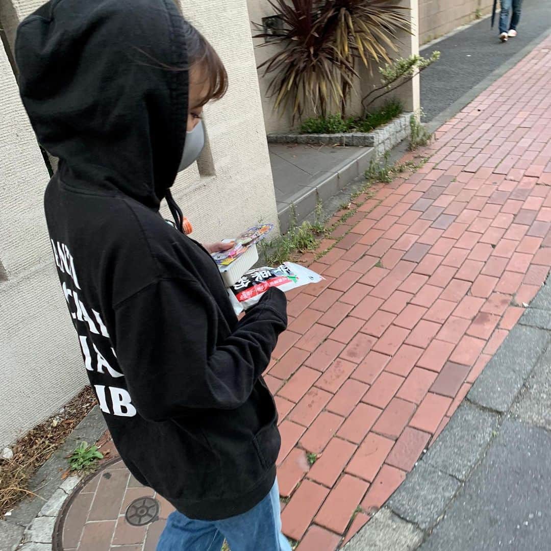 橋本耀のインスタグラム：「レジ袋はもらわない派ですエコ~」
