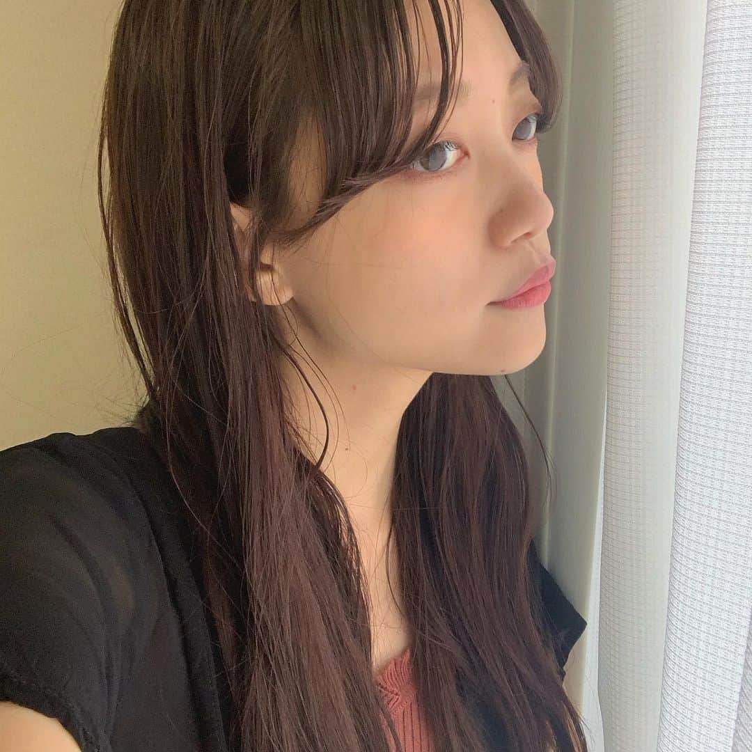 佐藤里緒菜さんのインスタグラム写真 - (佐藤里緒菜Instagram)「_ @dazzshop_official の新作コスメで copper make🌞 . ⑴をアイホール全体に、二重幅に⑶をのせてます！ ⑵は下まぶたと、二重幅に重ねてます☺︎ このチーク発色がよいのでアイシャドウとしてもつかえる✌︎ . ⑴SPARKLING GEM BRIGHT WAY 15 ⑵SPARKLING GEM HEAT FLOW 16 ⑶SHEER POWDER BLUSH 11 . #dazzshop #dazzshopメイク #メイクアップ #アイメイク」6月14日 22時03分 - riona__