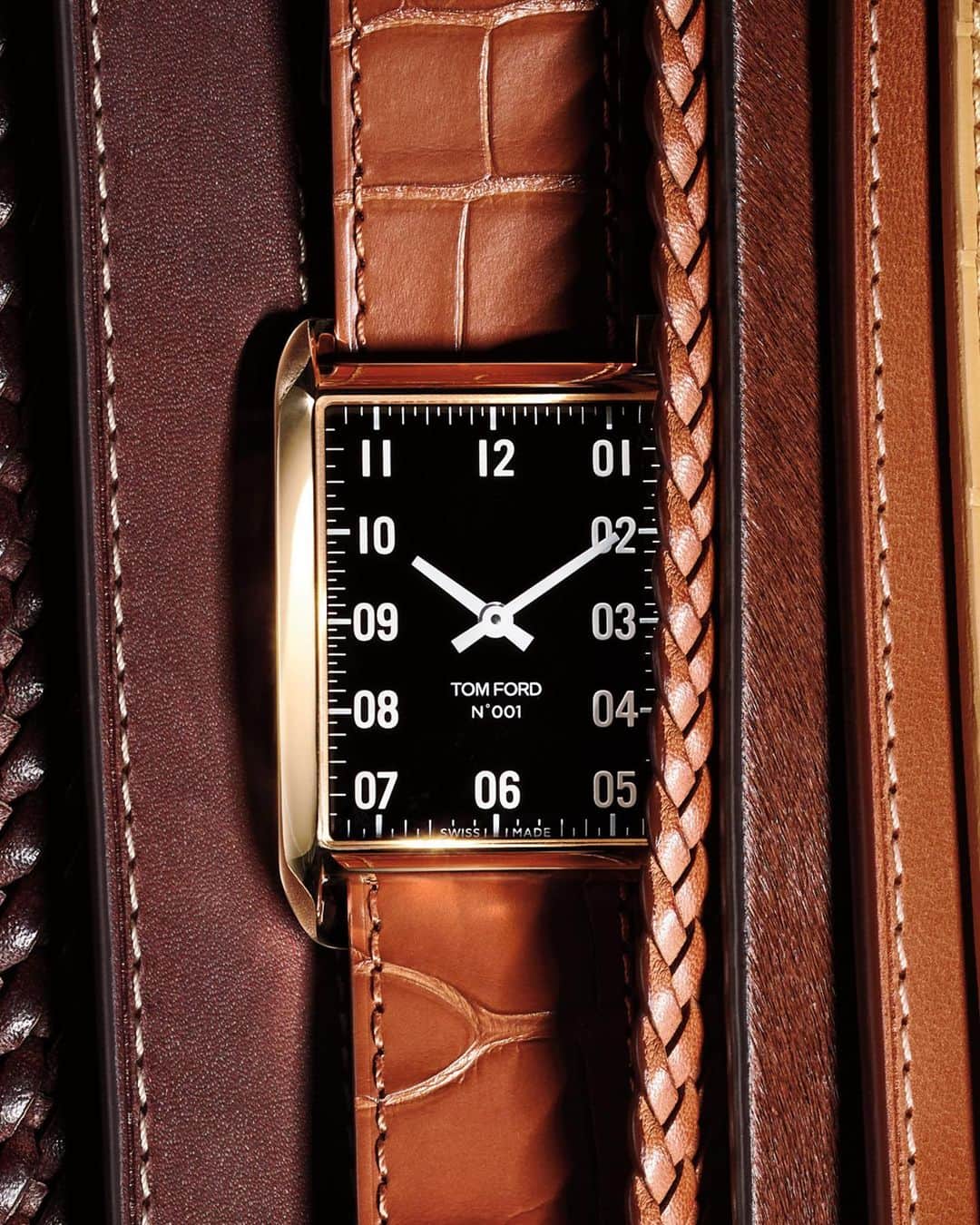 トムフォードさんのインスタグラム写真 - (トムフォードInstagram)「The ultimate luxury accessory featuring the TOM FORD Timepiece. #TOMFORD #TFTIMEPIECES」6月14日 22時36分 - tomford