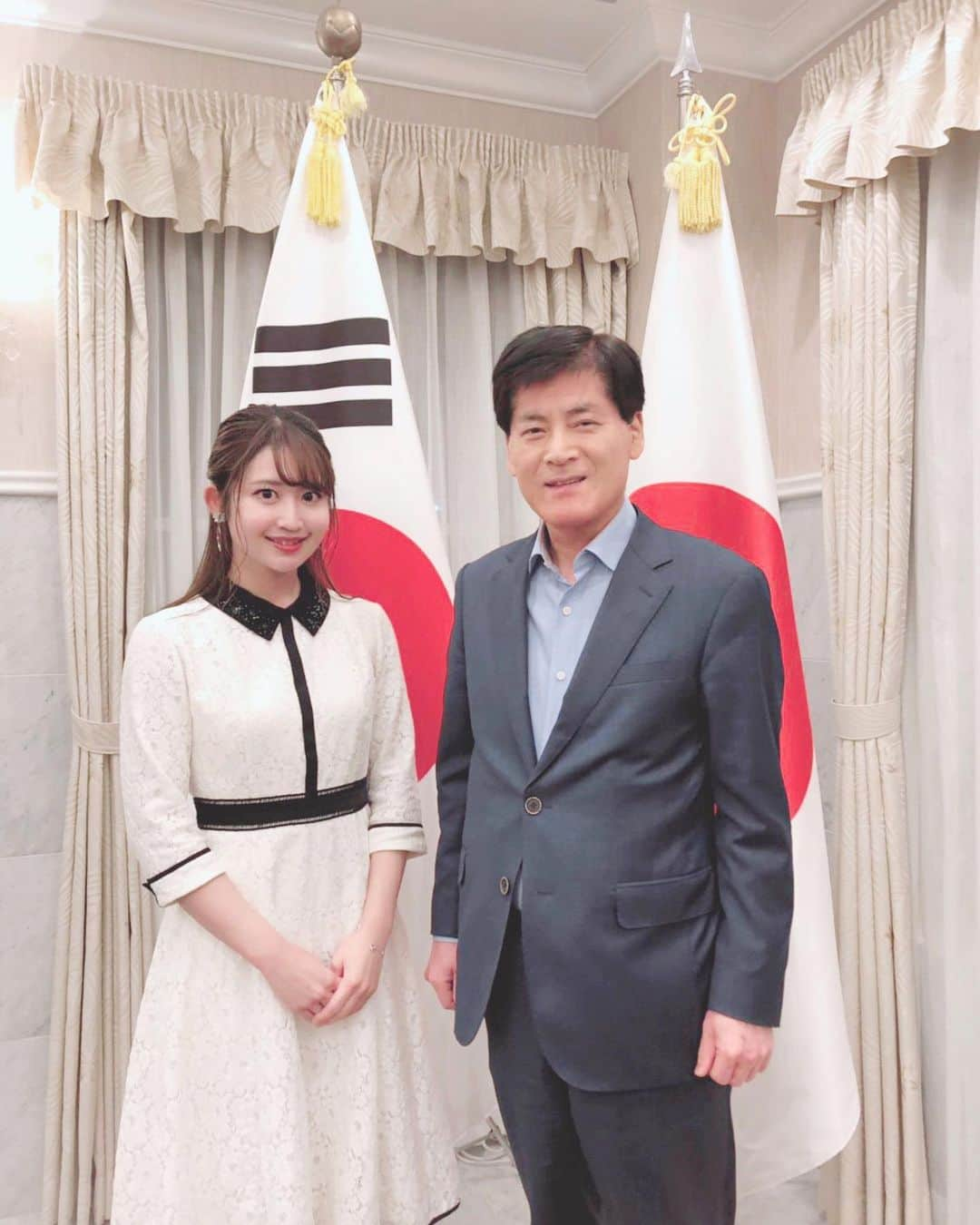 沢井里奈さんのインスタグラム写真 - (沢井里奈Instagram)「♡ . 駐名古屋大韓民国総領事官邸‬ ‪晩餐懇親会に出席させて頂きました🇰🇷✨‬ . ‪総領事をはじめ、色々な方と‬ ‪先日の韓国フェスティバルの ‪お話などをさせて頂いて‬ ‪大変有意義な時間でした🌹🌸‬ . ‪お料理もとっても美味しくて‬ ‪幸せでした☺️💓💓‬ . 貴重な機会を頂き、 ありがとうございました🙇🏻‍♀️💕💕 . . #さわーコーデ 👗💝 onepiece♡ #apuweiserriche . . #korea #instagood #instagramjapan #japanesegirl #girls #韓国領事館 #総領事官邸 #韓国 #沢井里奈」6月14日 22時36分 - sawairina