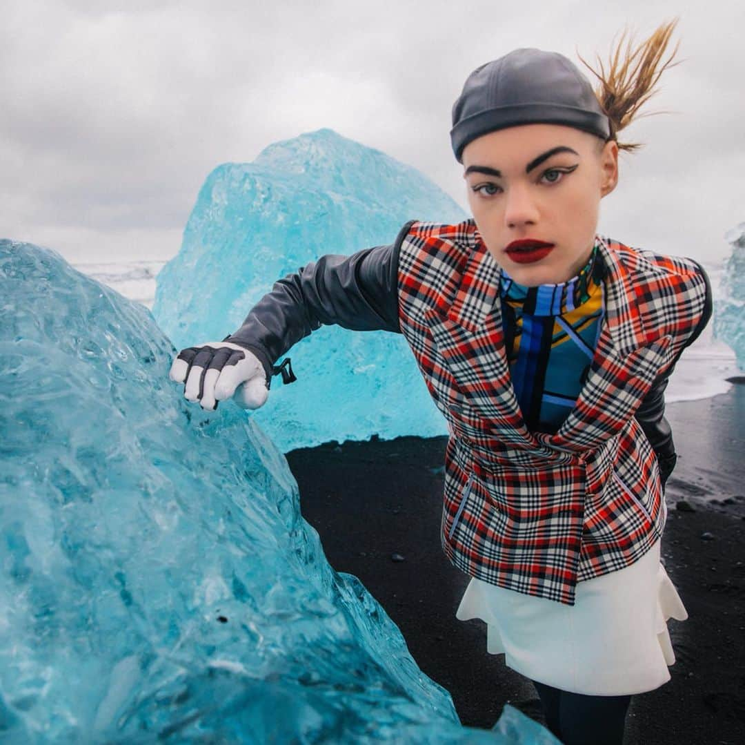 ELLE Magazineさんのインスタグラム写真 - (ELLE MagazineInstagram)「With the aid of fall's most directional collections, photographer @colesprouse calls attention to Iceland's receding glaciers. Link in bio for the full shoot. ⁣ ⁣ ELLE July 2019:⁣ Editor-in-chief: @ninagarcia⁣ Photographer: @colesprouse⁣ Model: @estellaboersma⁣ Stylist: @natasharoyt⁣ Wearing: @louisvuitton, @gordini, @balenciaga, @moncler⁣ Makeup: @ciaradoesmakeup⁣ Hair: @mustafayanaz⁣ Produced by Pétur Sigurõsson at Truenorth」6月14日 22時51分 - elleusa