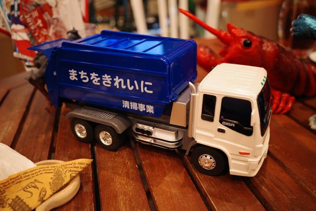 佐藤東弥のインスタグラム：「はい、そうですね 綺麗にしなければなりませんね #GR3」
