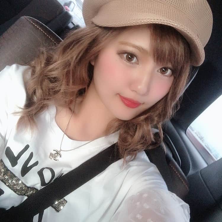 守田美咲さんのインスタグラム写真 - (守田美咲Instagram)「🖤 #ootd #ディアブルベーゼ #kr2s #model #20 #カラコン #ワンデーキャラアイ #ボブヘアアレンジ #エクステ #シールエクステ #つけまつげ #danielwellington #ハイライト #いいね #instagram #ヘアカラートレンド #japan #前髪 #ぱっつんボブ #💓」6月14日 22時58分 - misamisa_kimono