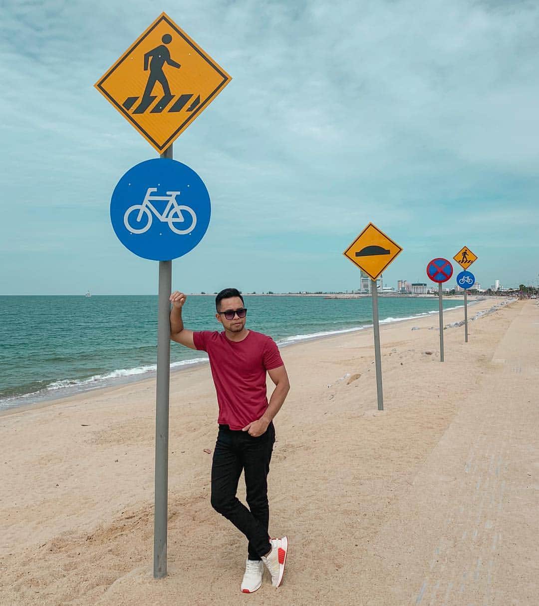 PSYのインスタグラム：「Camera sy tak tgk, Apatah lagi hati orang lain 😎 #Terengganu #KualaTerengganu」