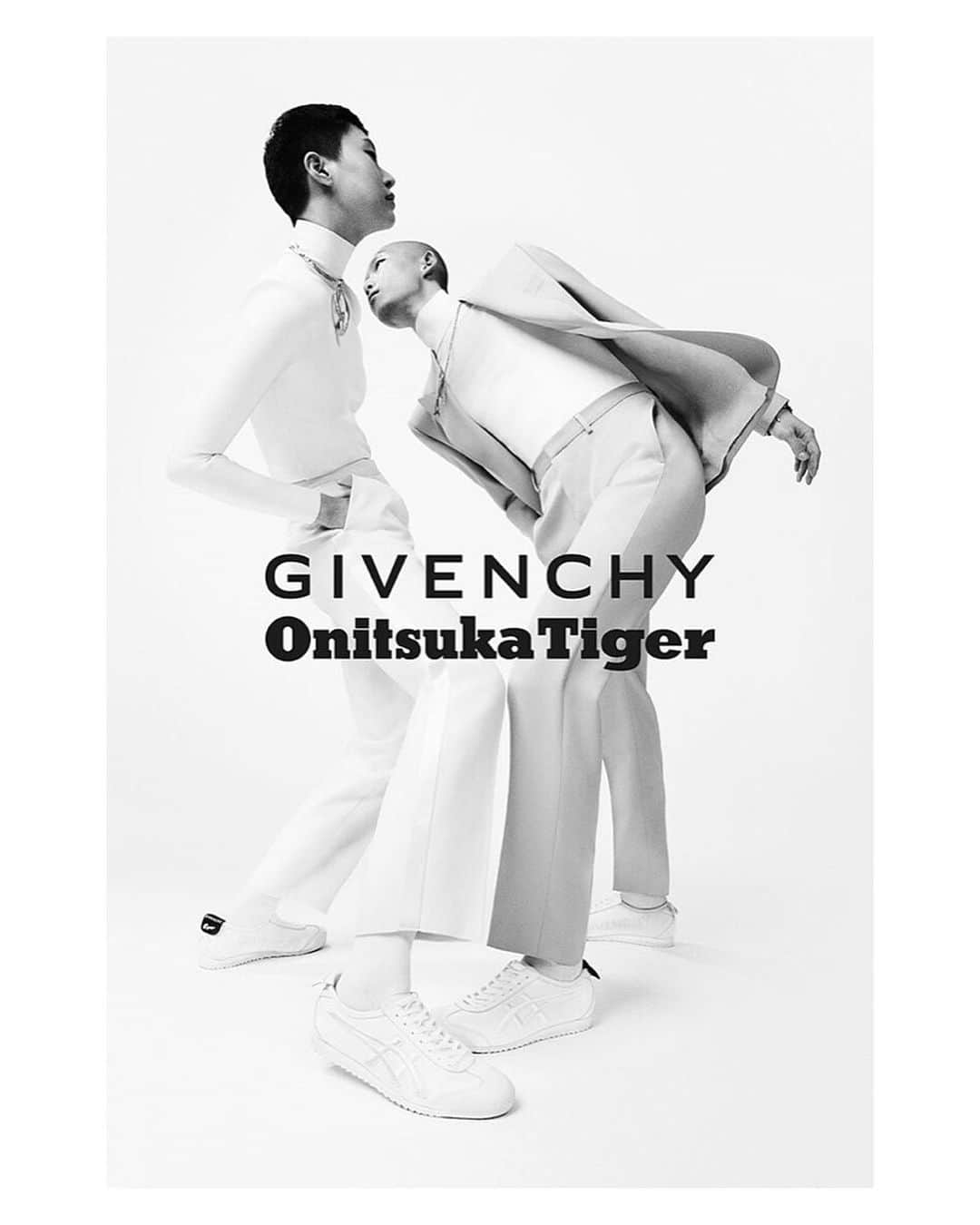 チョン・ソヒョンさんのインスタグラム写真 - (チョン・ソヒョンInstagram)「Givenchy X Onitsuka Tiger #givenchyfamily」6月14日 23時10分 - cochon_j