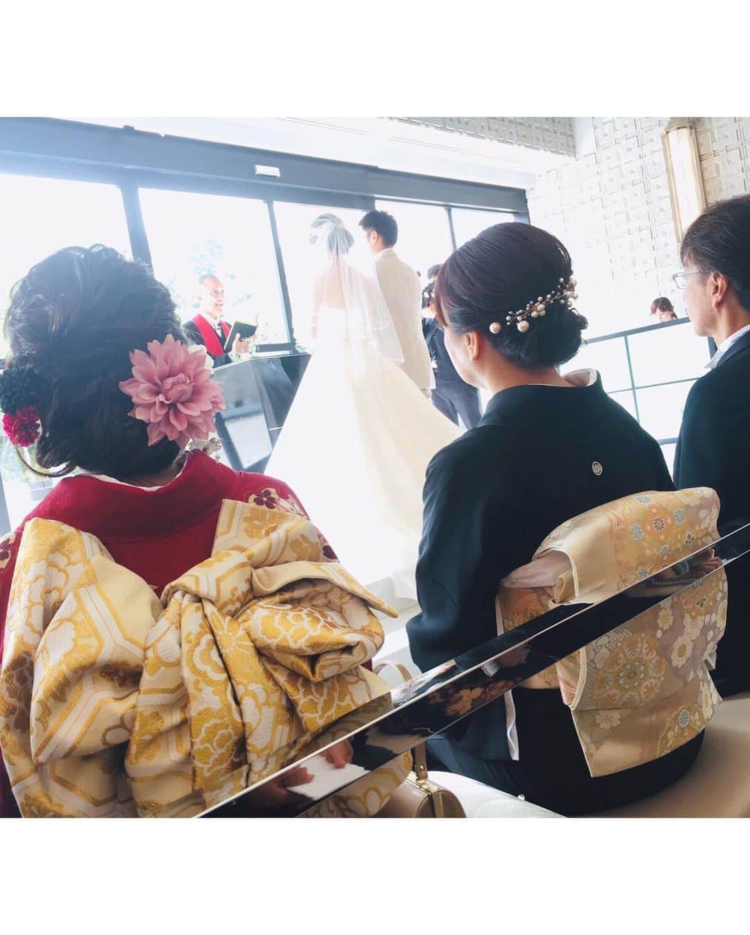 渡辺亜紗美さんのインスタグラム写真 - (渡辺亜紗美Instagram)「愛すべき姉 ドレス姿、世界一綺麗だったよ。 改めて結婚おめでとう。  #結婚式 #wedding #披露宴 #ウェディングドレス #love #姉妹」6月14日 23時10分 - asami_w_927
