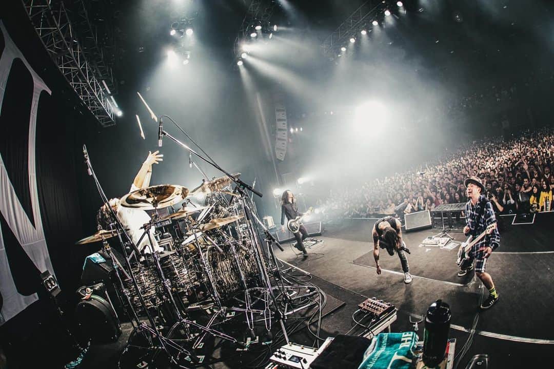 The BONEZのインスタグラム：「We Control Zepp Tour Zepp Tokyo photo by @nekoze_photo」